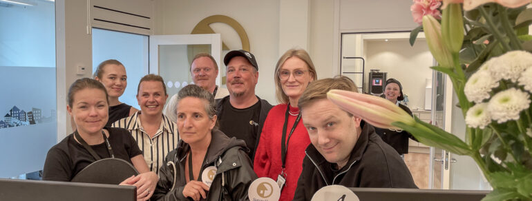 Medarbetare på SigtunaHems nya kundservicekontor